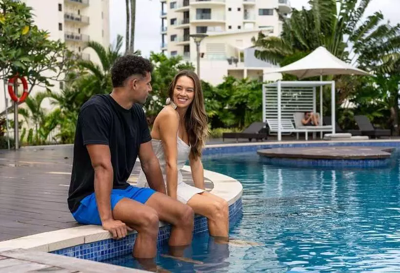 בית מלון כפרי Pullman Cairns International