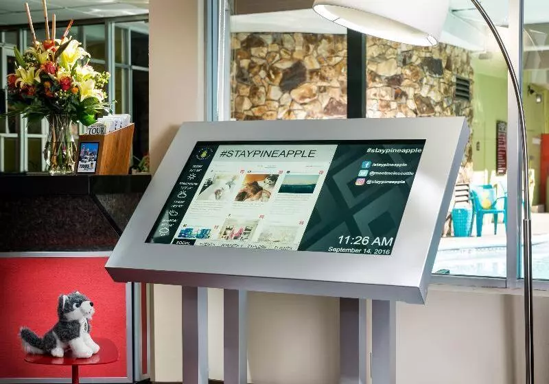 Hotel Staypineapple, University Inn, University District Seattle