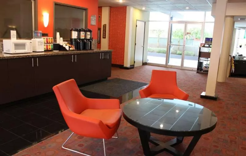 Hotel Staypineapple, University Inn, University District Seattle