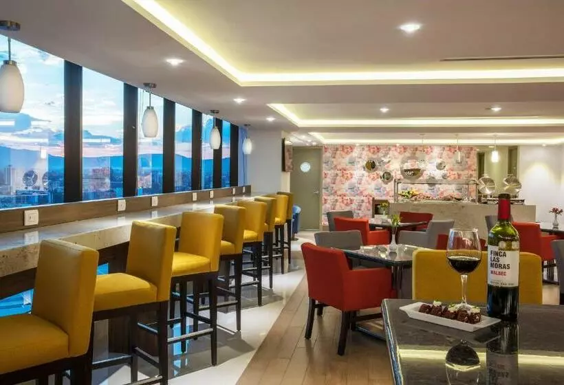 בית מלון כפרי Barcelo Guadalajara