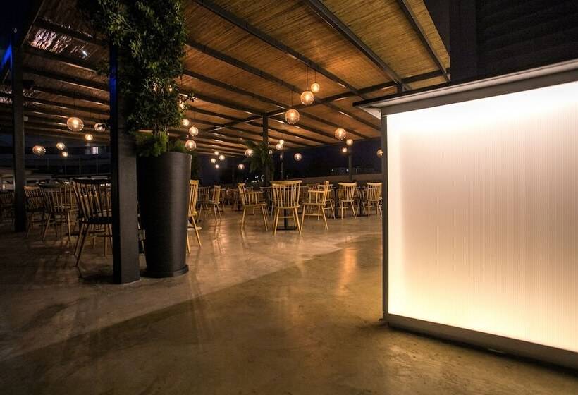 فندق Crystal Springs Beach