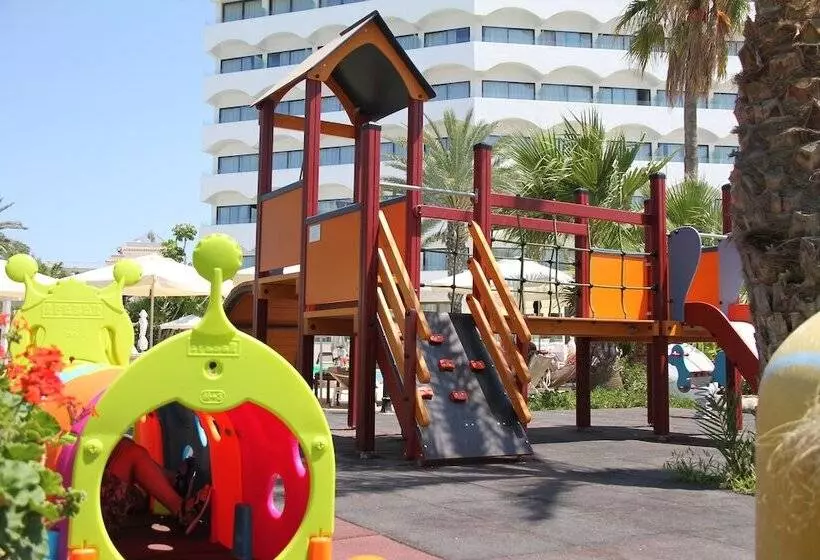 هتل Crystal Springs Beach