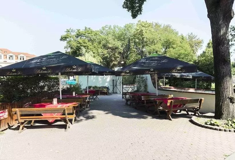 Pytloun Old Armoury Hotel Prague, Stará Zbrojnice