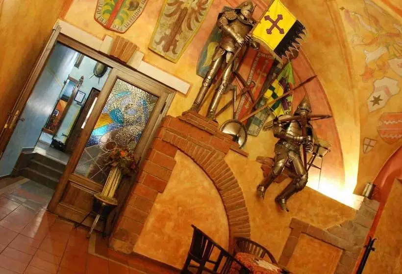 Pytloun Old Armoury Hotel Prague, Stará Zbrojnice