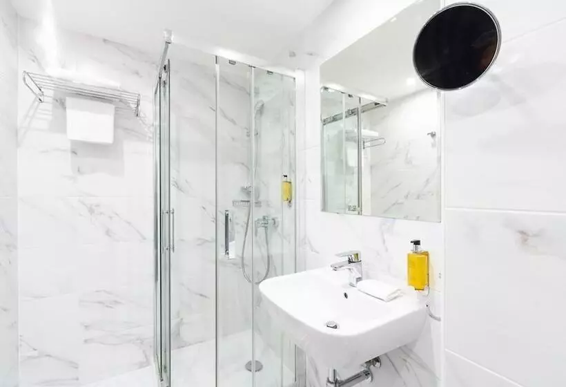 Pytloun Old Armoury Hotel Prague, Stará Zbrojnice