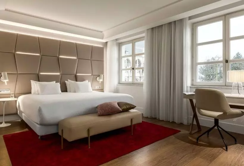 Отель NH Collection Brussels Grand Sablon