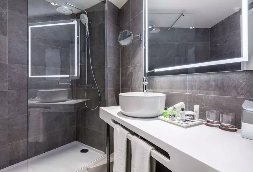 Отель NH Collection Brussels Grand Sablon