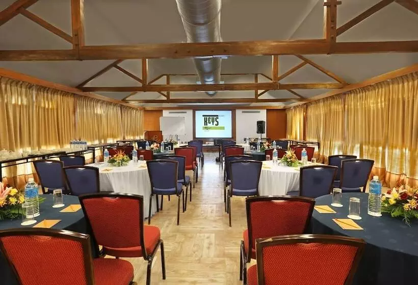 Keys Select By Lemon Tree Hotels, Ronil Resort, Goa