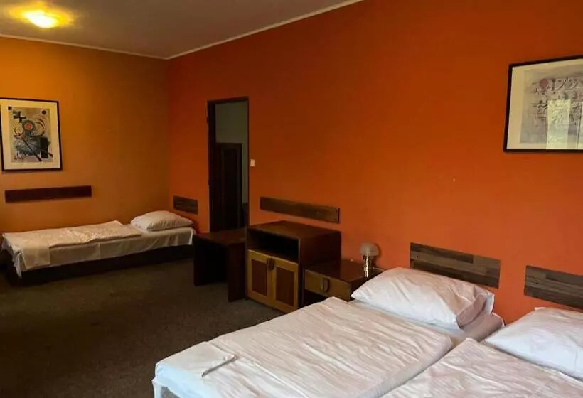 Pensió Penzion Prajzko, Hronov