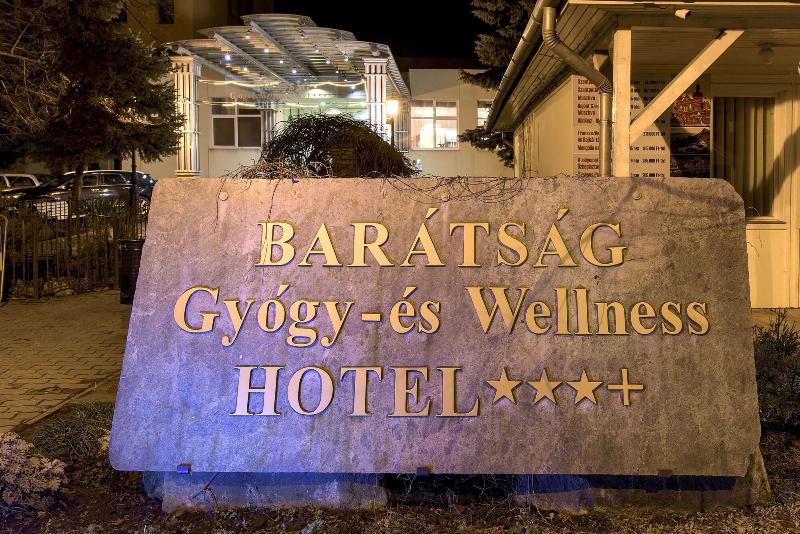 Hotel Barátság