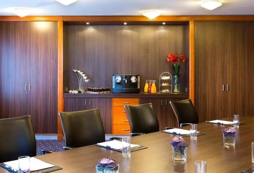 هتل Crowne Plaza Amsterdam Schiphol, An Ihg