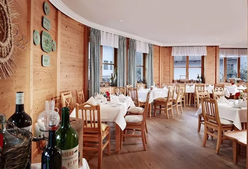 酒店 Das Alpenhaus Kaprun