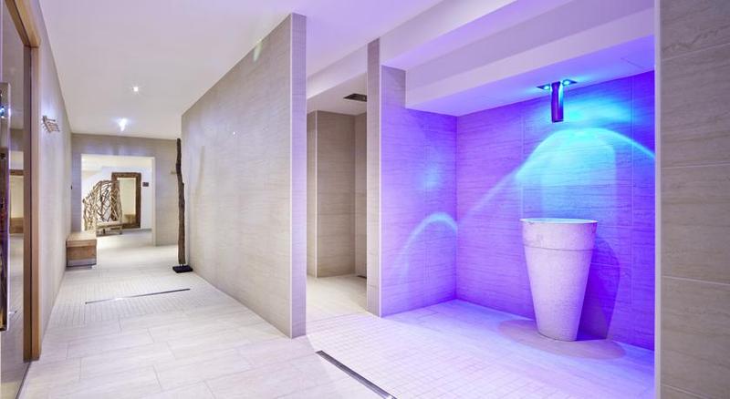 酒店 Das Alpenhaus Kaprun