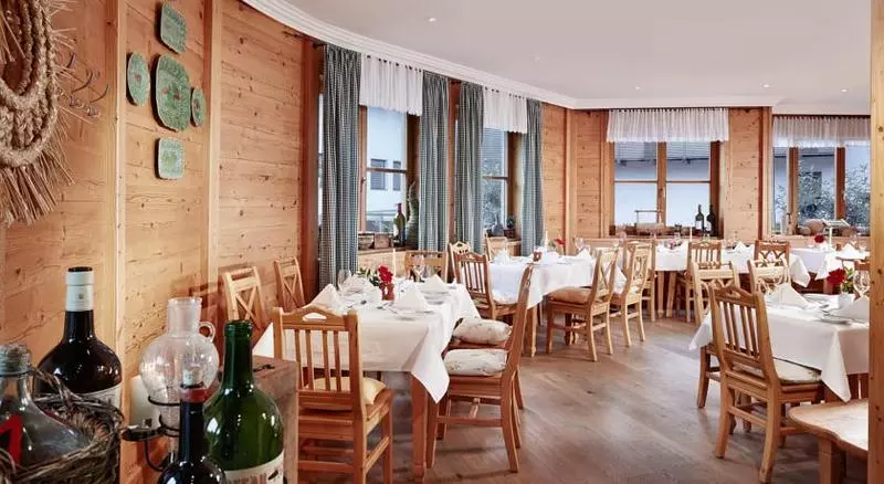 酒店 Das Alpenhaus Kaprun