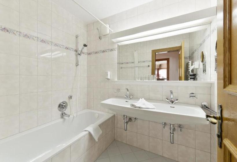 فندق Haus Wallis