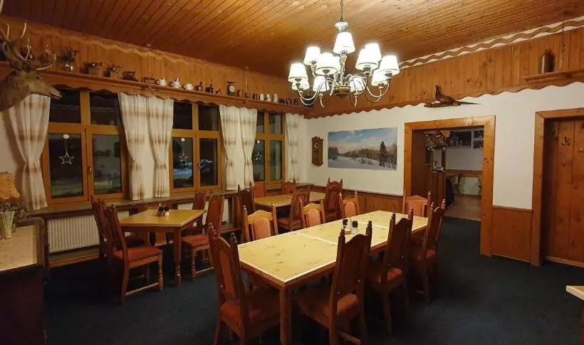 בית מלון כפרי Lesní Dům