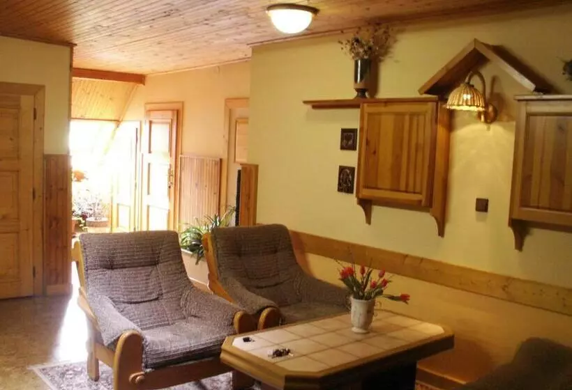 בית מלון כפרי Lesní Dům