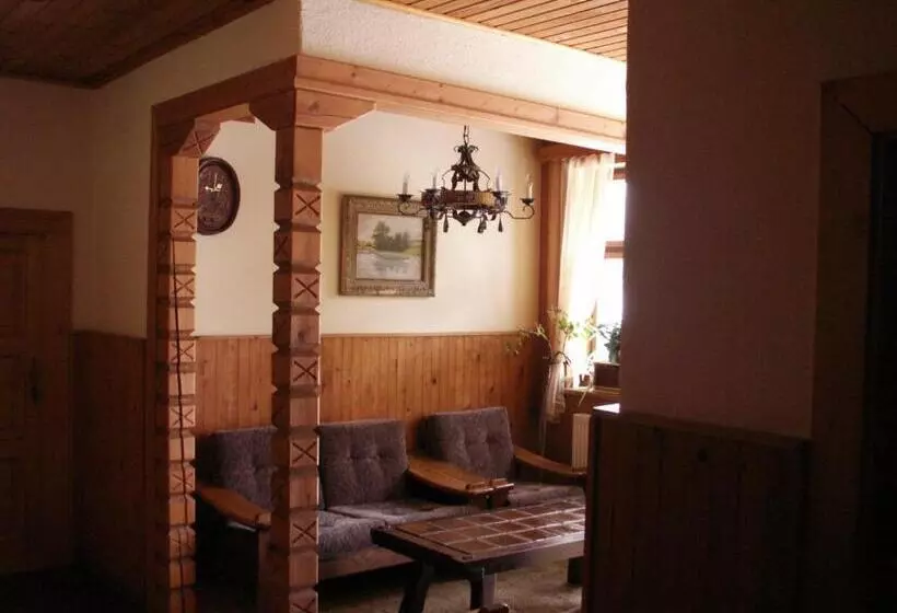 בית מלון כפרי Lesní Dům