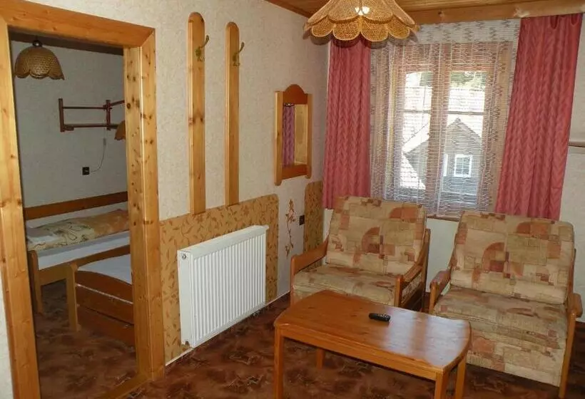 בית מלון כפרי Lesní Dům