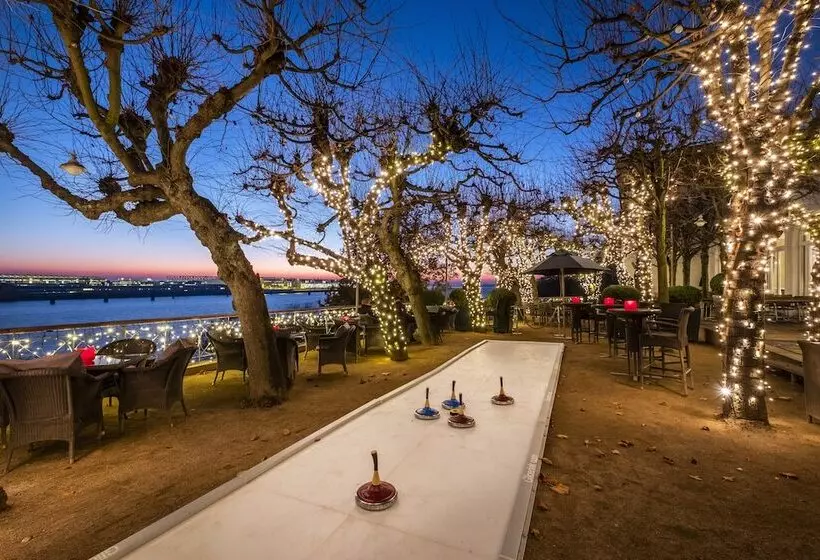 酒店 Louis C. Jacob