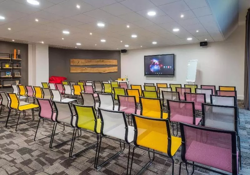 בית מלון כפרי Mercure Toulouse Centre Compans