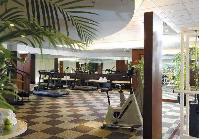 Otel New World Shenyang