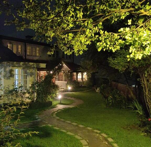 Hotel Springfields A Heritage Palace Since 1902