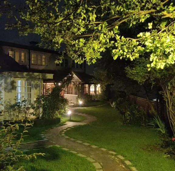 Hotel Springfields   A Heritage Palace Since 1902