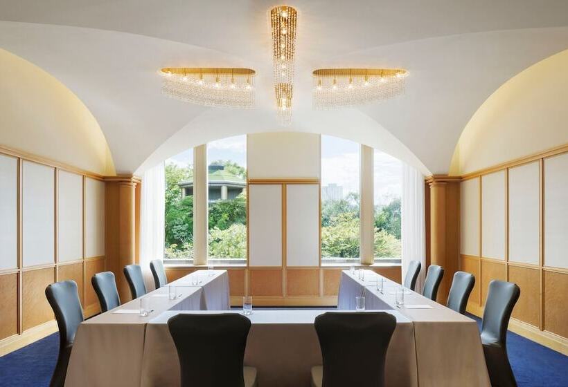 בית מלון כפרי The Westin Tokyo