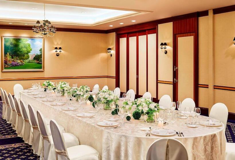 בית מלון כפרי The Westin Tokyo