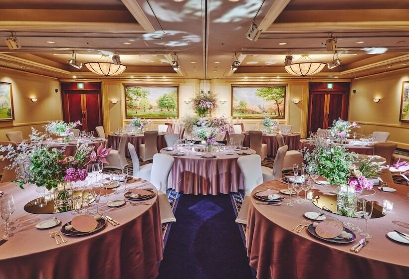 בית מלון כפרי The Westin Tokyo