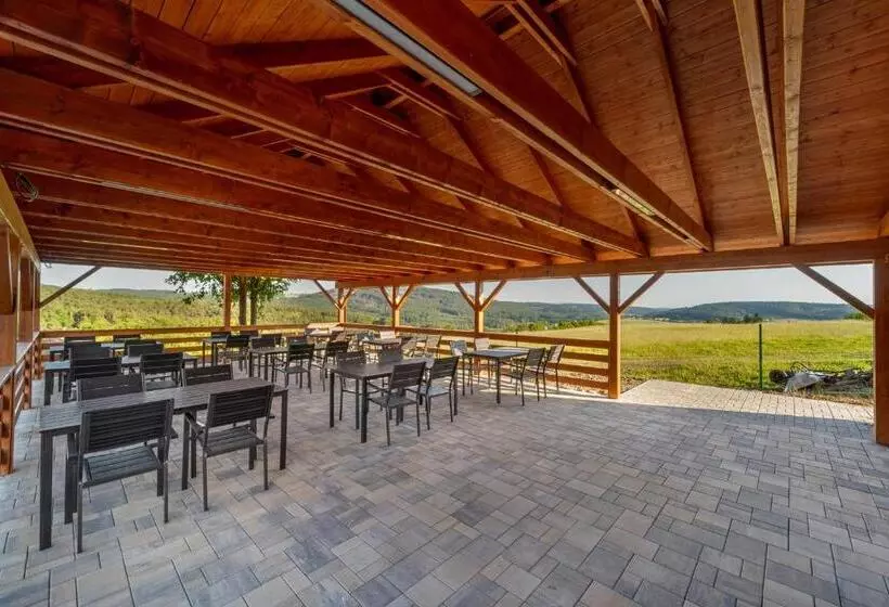 فندق Vega Luhacovice