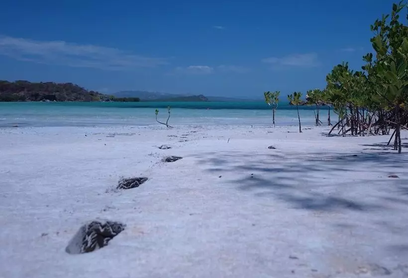 渡假胜地  Malabou Beach