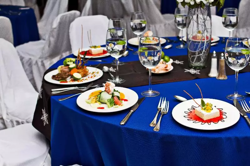 渡假胜地  San Carlos Plaza