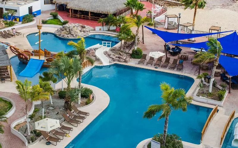 渡假胜地  San Carlos Plaza