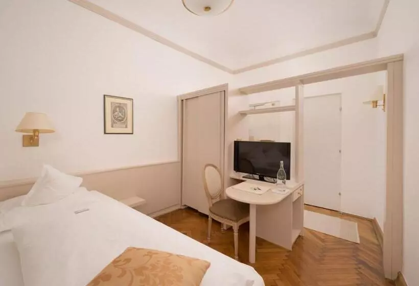 Boutique Hotel Goldenes Lamm