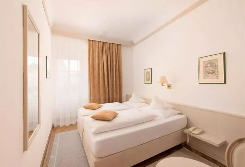 Boutique Hotel Goldenes Lamm