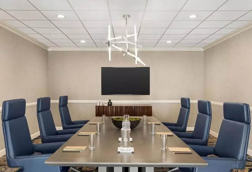 فندق Crowne Plaza Cleveland At Playhouse Square, An Ihg