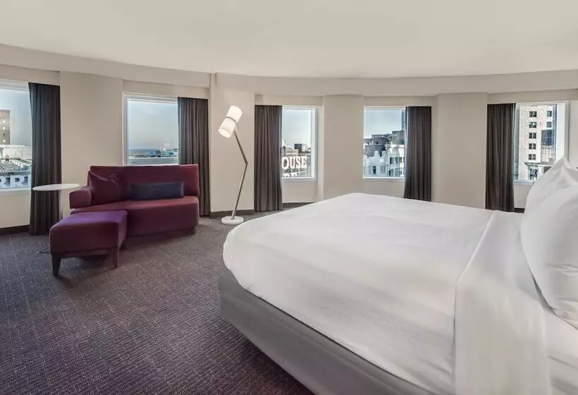 فندق Crowne Plaza Cleveland At Playhouse Square, An Ihg