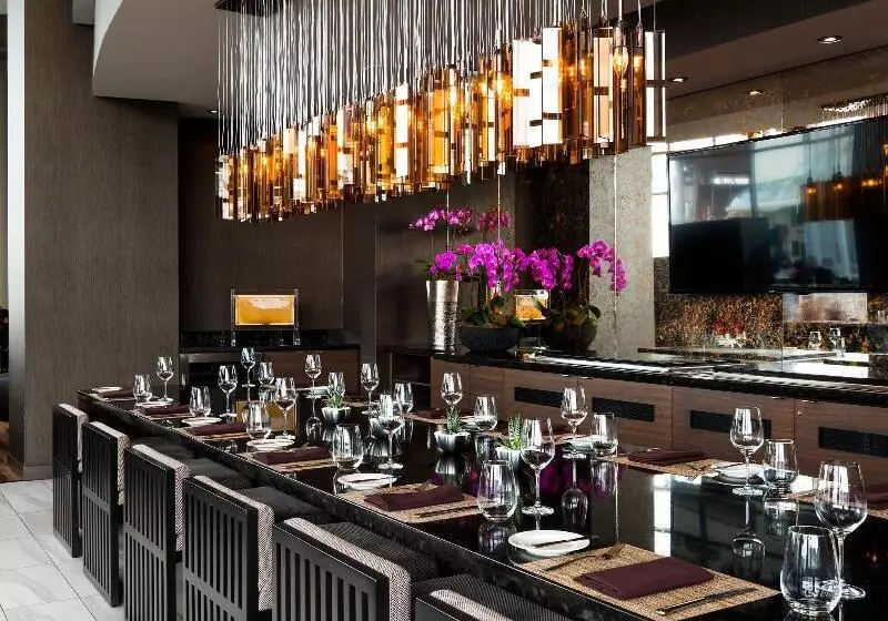 فندق Fairmont Waterfront