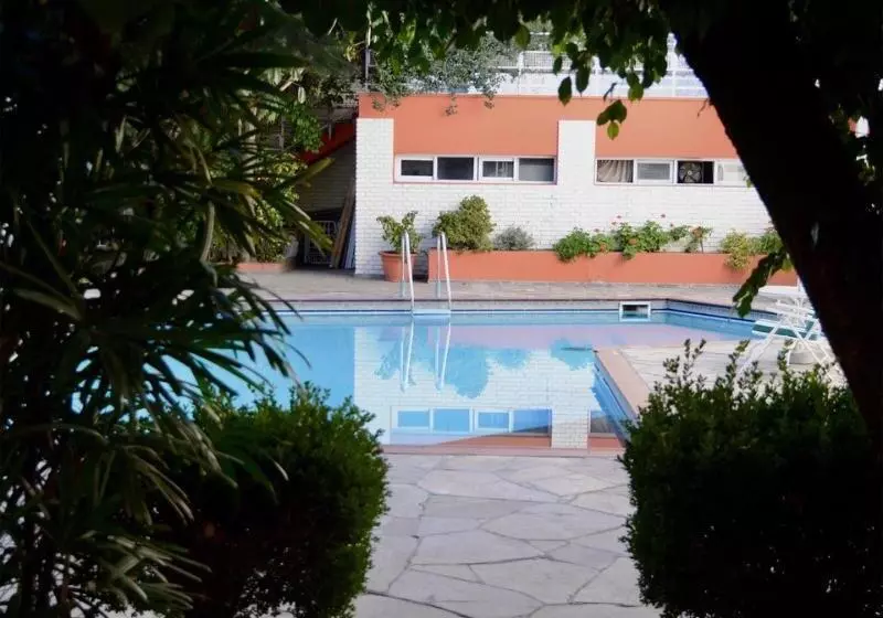 בית מלון כפרי Nutibara