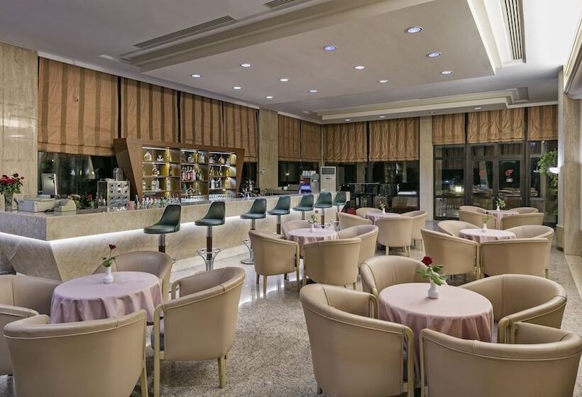 هتل Ozkaymak Falez