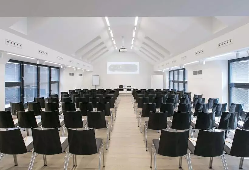 Arcotel Donauzentrum Wien