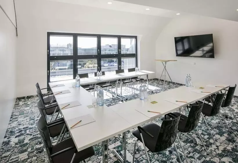 Arcotel Donauzentrum Wien