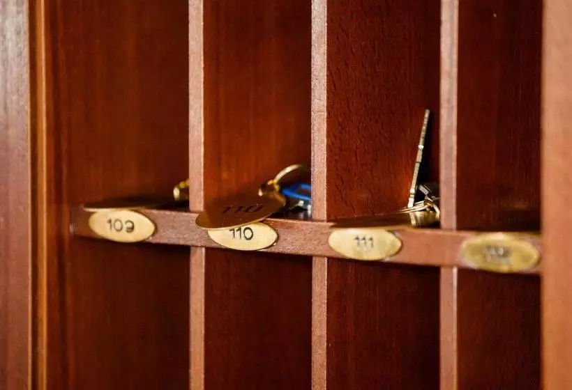 Отель Am Bahnhof