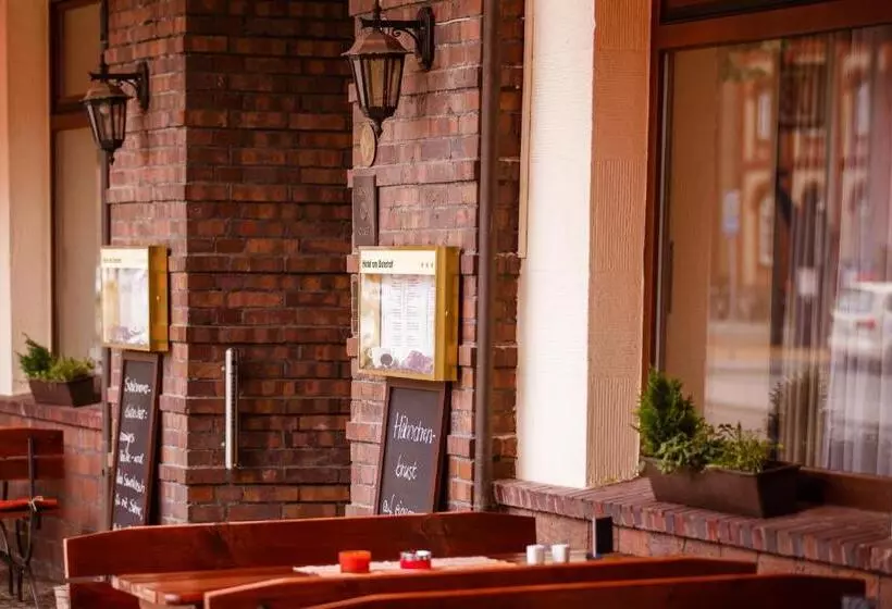 Отель Am Bahnhof