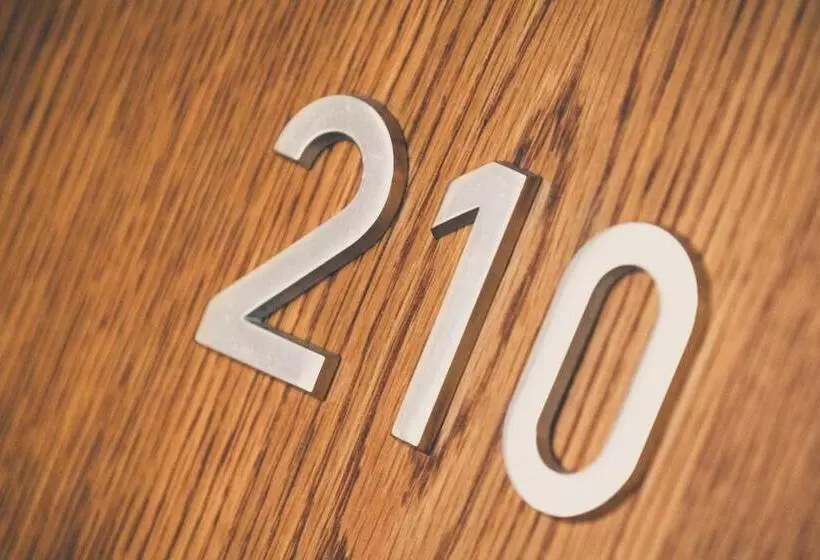 Отель Am Bahnhof