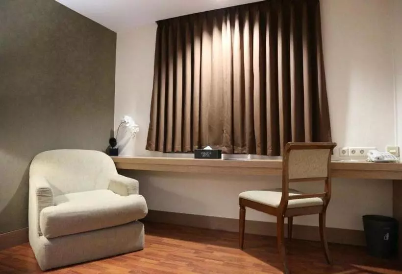 Hotel Arcadia Mangga Dua By Horison