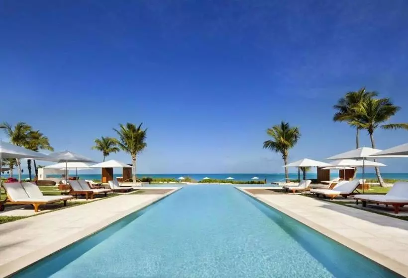 هتل Grace Bay Club