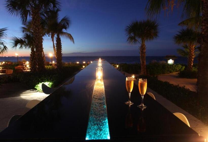 هتل Grace Bay Club